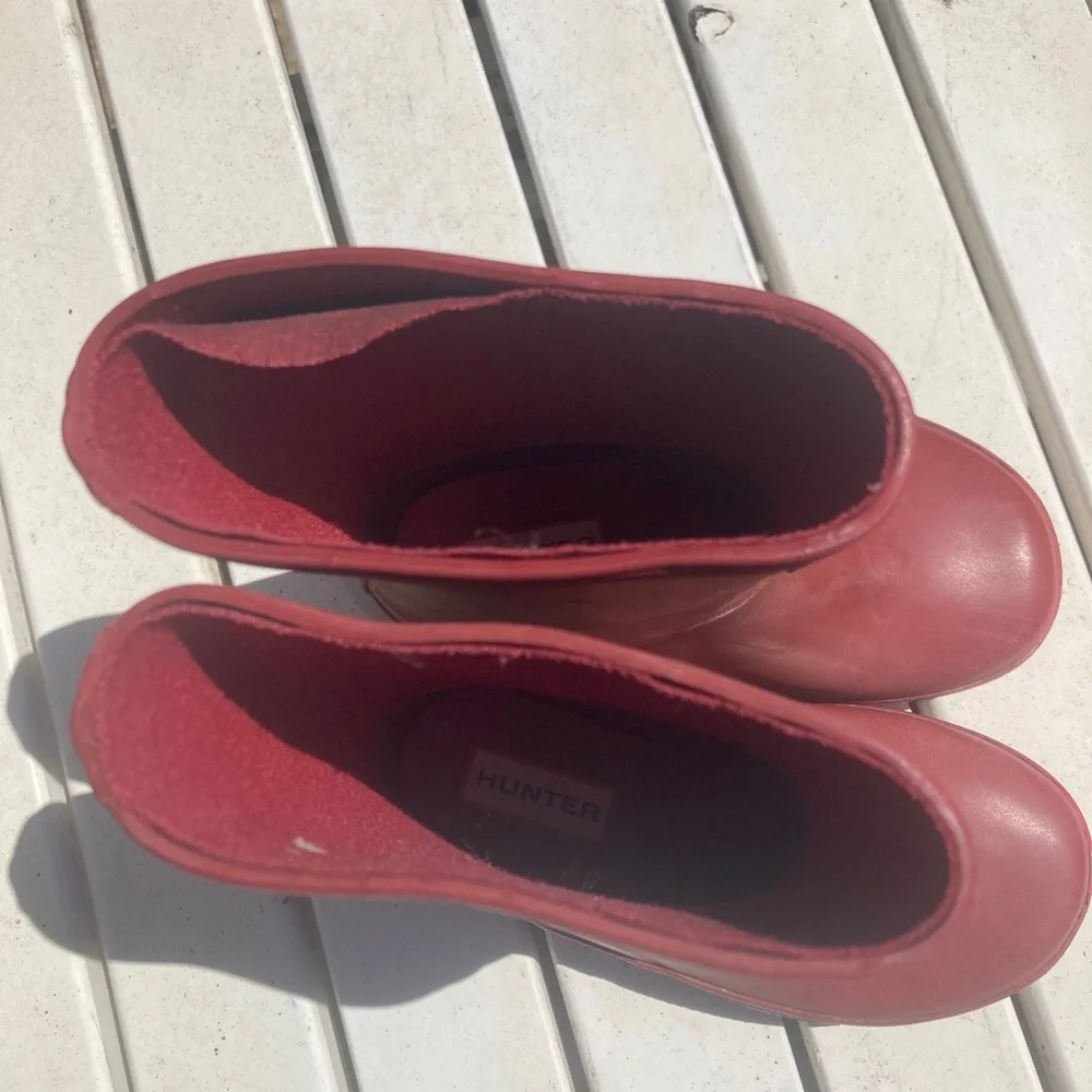 Hunter Red Rain Boots Matte Rubber Finish - Picture 4 of 6